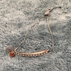 Chic Silver Bracelet with Heart Charm